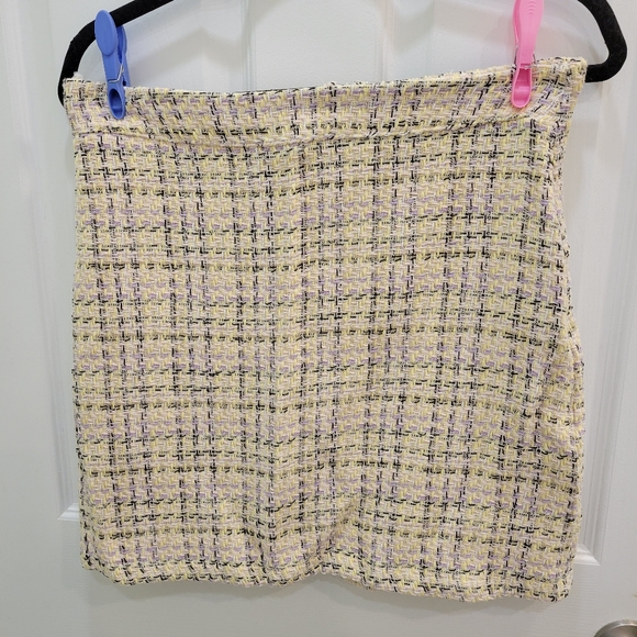 Pastel Tweed Skirt/Blazer Set - Picture 4 of 4